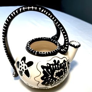 Blue Sky Heather Goldminc Ceramic Floral White & Black Teapot w/ Handle